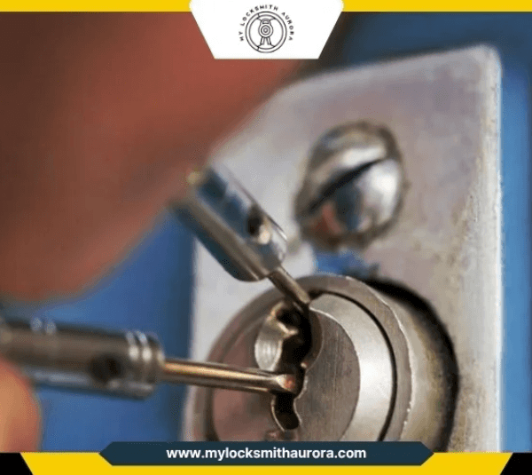 Why Local Homeowners Trust Expert Aurora Locksmiths for Property Security