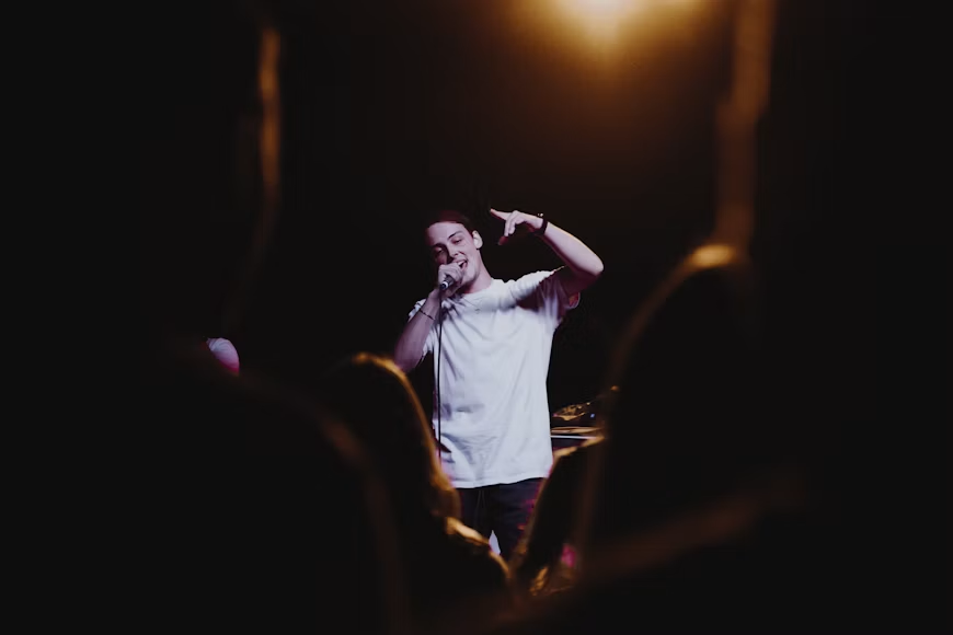 How Corporate Event Entertainment Shapes a Toronto Program